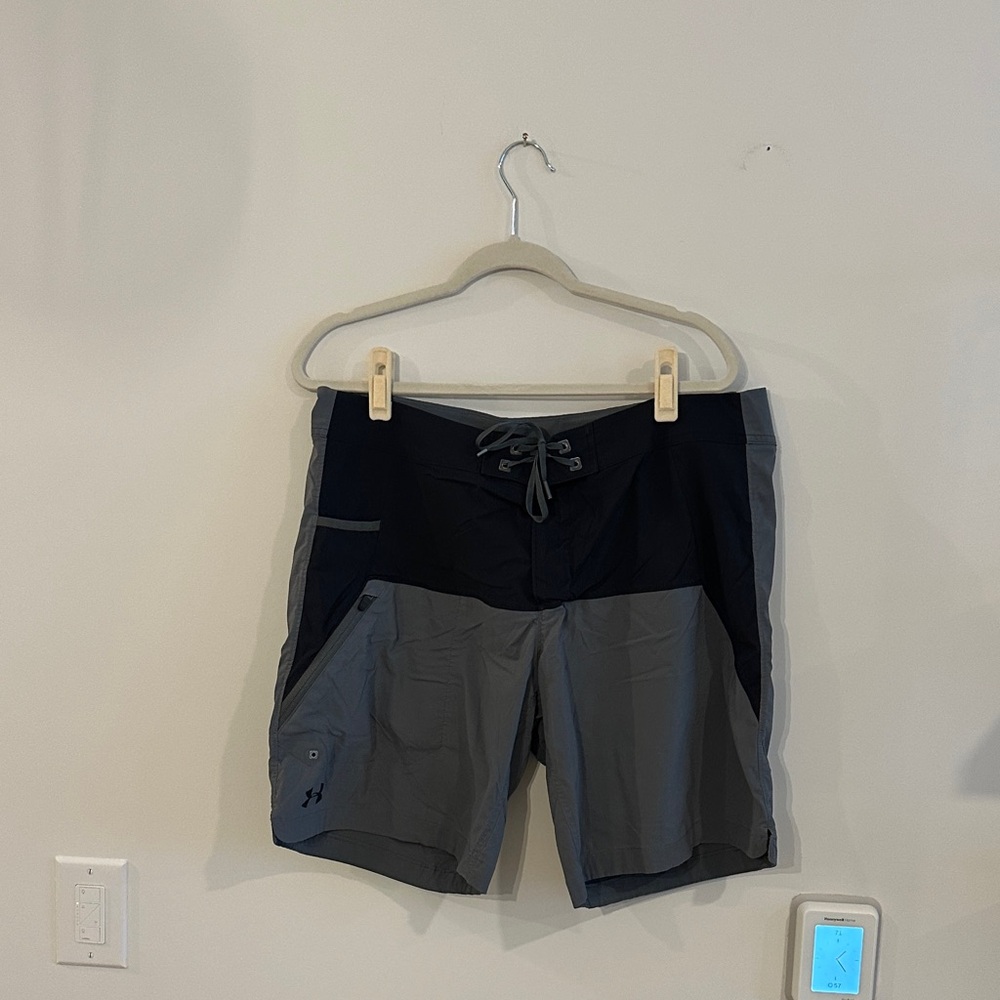 Under Armour Men's Swim Shorts - Black and Gray